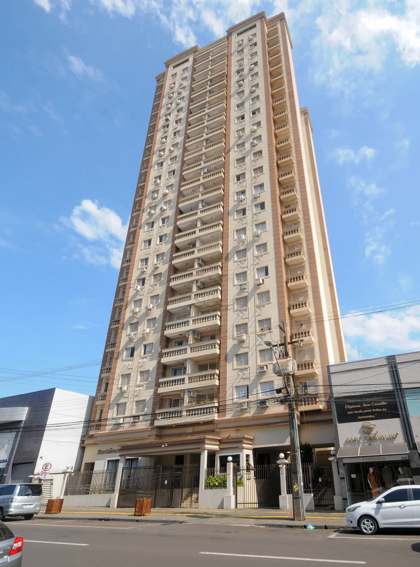 Apartamento para locação, Edifício Luiz XV, Centro - Foz do Iguaçu/PR