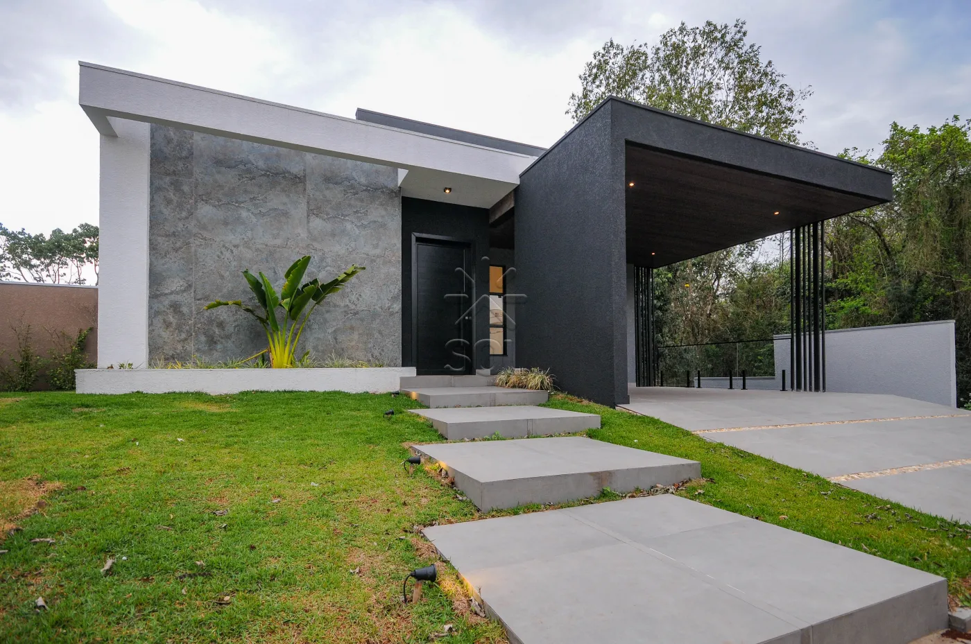 Sobrado de alto padrão à venda no Condomínio Villa Conscientia - Asa Sul em Foz do Iguaçu