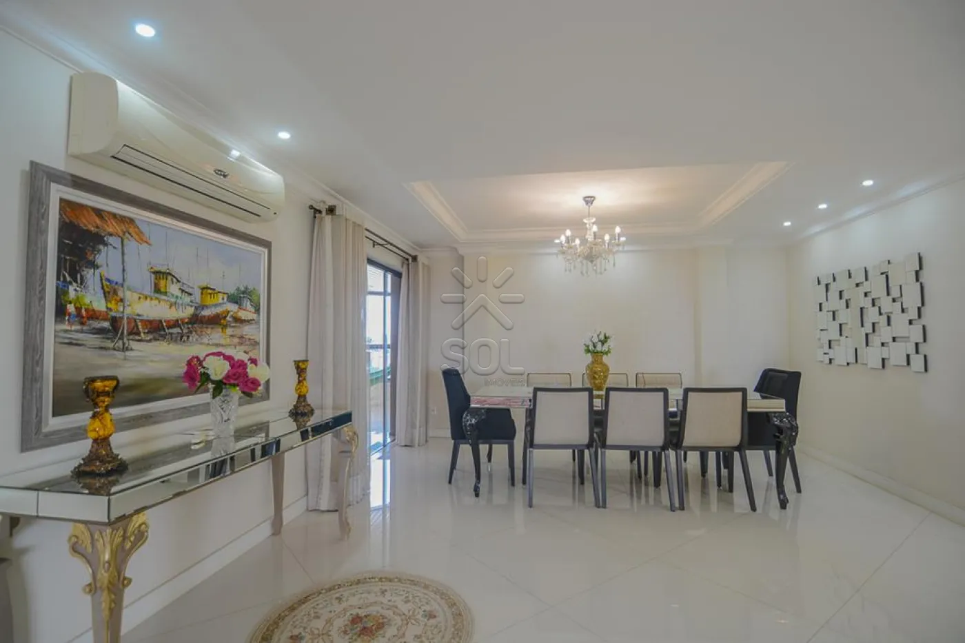 Viva com exclusividade e luxo no Centro de Foz do Iguaçu: Apartamento mobiliado para aluguel no Edifício Panorâmico.
